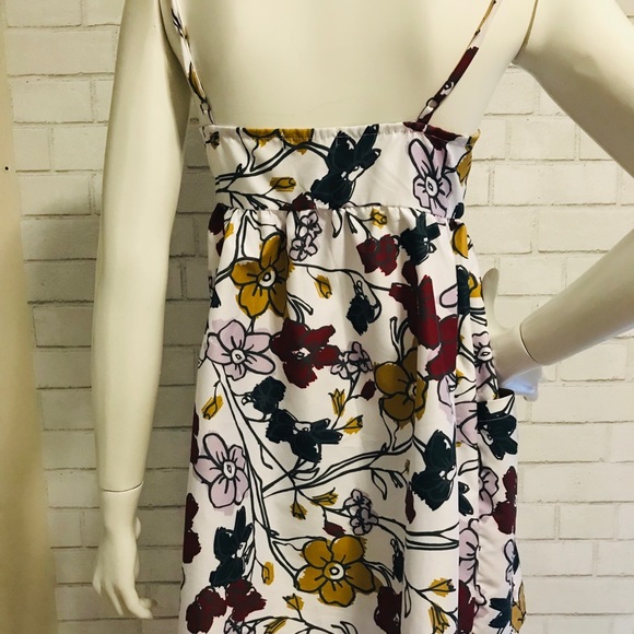 Isabella Rose Taylor floral sundress. - Picture 2 of 5